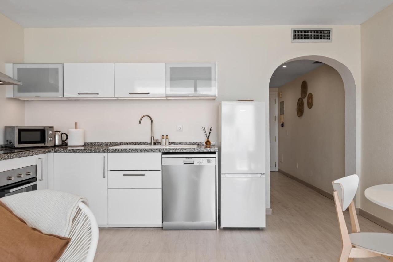 Frontline Beach Apartment Miraflores Sitio de Calahonda Bagian luar foto